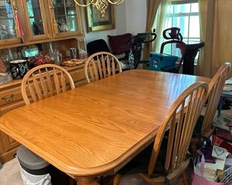 Oak Dining Table with 6 Chairs