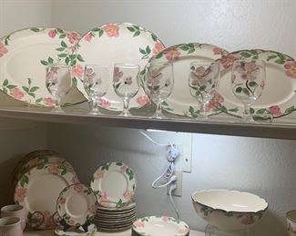 Franciscan 's Desert. There are 90 pieces of this pottery in this sale.