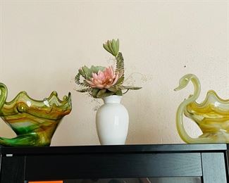 Art Glass Swans