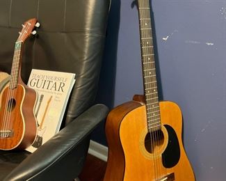 Acoustical guitar A Alvarez