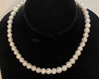 Real pearl necklace