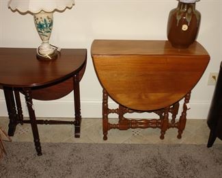 Pair of antique dropleaf gate leg side tables
