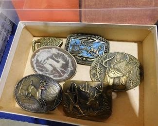 Belt buckles 