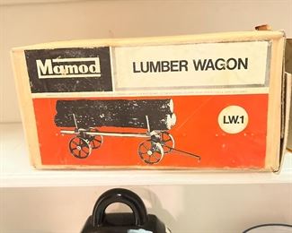 Momod Lumber Wagon