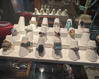 Diamond rings 
Gemstone rings 