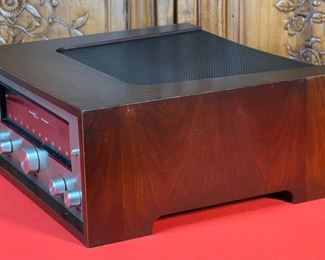 Marantz 10b Vintage Tube Fm Stereo Tuner with Wood Case 10-B	777752	Tuner: 5.75x15.5x15.5in 29lbs 6oz<BR>Case: 6.75x18x15.25in 7lbs 10oz