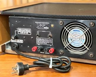 Marantz Model 510 Vintage Stereo Power Amp Professional 2-channel Amplifier with Wood Cabinet 	118002	7.375 x 17.75 x 16in