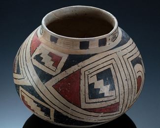 Pre Columbian Casas Grandes Poly Chrome Olla Pot Native American Pottery Jar	425026	6.5in H x 8.25in Diameter at widest 