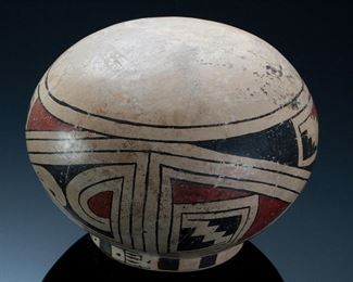Pre Columbian Casas Grandes Poly Chrome Olla Pot Native American Pottery Jar	425026	6.5in H x 8.25in Diameter at widest 