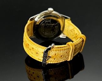 1950s Enicar Sherpas Special Seapearl 100/120 Automatic Dive Watch Sea Pearl Sherpa	118021	Case: 37mm W with crown x <BR>Lug-to-Lug: 42.5mm<BR>Crystal:  30mm