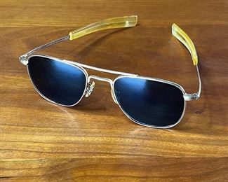 Vintage American Optical AO 1/10 12KGF 5 1/2 Pilot Aviator Sunglasses.	118017	2.5x5.5x2in