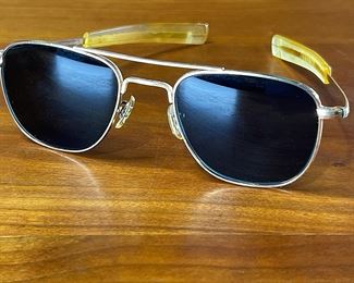 Vintage American Optical AO 1/10 12KGF 5 1/2 Pilot Aviator Sunglasses.	118017	2.5x5.5x2in