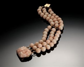 18k Gold Carved Angel Skin Coral 3-Strand Beaded Bracelet Size: 8	331393