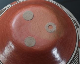 Antique Zia Pueblo Bird Polychrome Olla Native American Pottery Pot	425025	6.5in h x 9.5in Diameter at widest point 