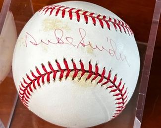 Autograph Duke Snider Signed National League Official Baseball  AUTO	333350	3.25x3.25x3.25