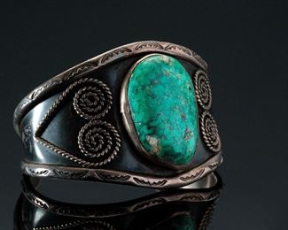 Vintage Navajo Single Stone Turquoise & Silver Cuff Bracelet 	425004	Size: 6.25in <BR> Width: 43mm <BR>Centerstone: 32x22mm