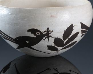 Lucy M Lewis Acoma Pueblo Pottery Bowl Roadrunner Lizard  Native American 	425030	2.75in H x 5in Diamter 