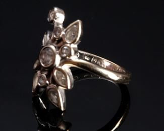 14k White Gold Diamond Ring Size: 6.5	331382