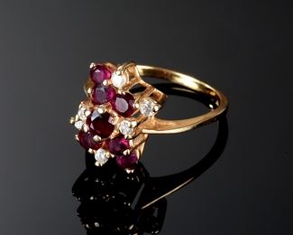 14k Gold Diamond & Ruby Cocktail Ring Size: 	331377