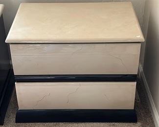 "2pc Postmodern Millennium Faux Goatskin & Black Lacquer Nightstands PAIR by Ashley Furniture
"	417007	20x25x17in