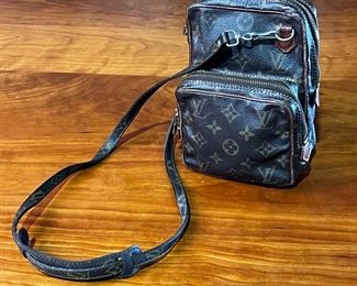 &nbsp;Louis Vuitton Mini Amazon Crossbody Shoulder Bag Purse Monogram vintage lv	333341	8x5.75in
