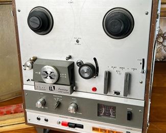 AKAI X-1800SD Vintage Reel-to-Reel Tape Deck Player w/ 8-track Player  X-1800 SD X1800SD	333312	11.125x16.75x13.75in