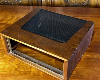 Marantz WC-1 Wood Case Walnut Cabinet WC1 Reproduction 	118008	Outer: 7x17.75x15.5in<BR> Inner:15.25x5.5x14.75<BR> will fit faceplates:5.75x15.5