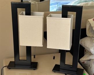 "2pc  Modern Table Lamp Black Floating Square PAIR
"	417006