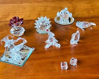 Lot of 8 Swarovski Crystal Figurines 	418034