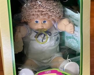1985 Cabbage Patch Kids   Bobbie Lucas Doll	244011	Box 15x11.5x9.5in