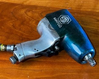 MATCO pneumatic Impact Wrench 1/2" Drive Air Tool	333344	8x7.75in