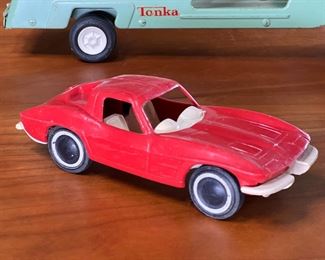 1960s Vintage Tonka CAR CARRIER HAULER 1096 Green 1968 era with 2 Corvetes Pressed Metal Steel	244023	5.25x4.25x18.5in
