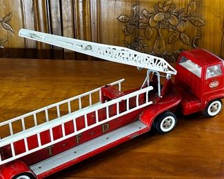 1960s Vintage Tonka TFD Aerial Ladder Truck No. 998 Fire Truck Pressed Steel/Metal 	244028	6.5x5x30in