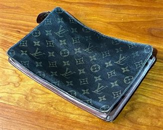 Louis Vuitton Handbag LV Monogram Canvas	333333	6.75x10.25in