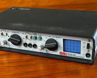 OK Electronics Model 1010 Low Power Portable Oscilloscope	333377	2x10x7in