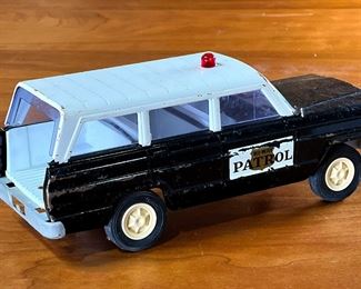 1960s Vintage Tonka Highway Patrol Jeep Pressed Steel/Metal (Hi-Way)	244025	4x3.5x9.25in