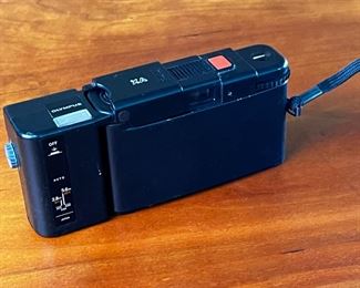 Olympus XA Vintage 35mm Point and Shoot Camera 	333345	2.5x5.5x1.5in