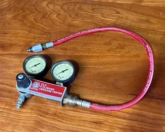 Matco Tools CL2 Cylinder Leakage Tester MATCO TOOLS CL2PB Detector	333409	5.75x7x3in