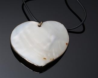 Natural Peal Shell Heart Pendant Necklace 	331427