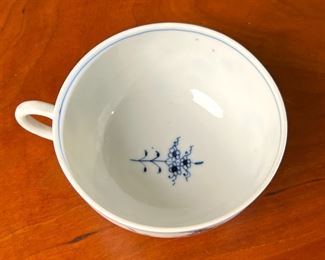 Set of Meissen Porcelain Cup & Saucers 1 Cup & 2 Saucers Blue Onion	333442	6” & 4.75”