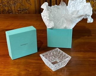 Tiffany & Co Candy Dish with Box	222226	Bowl is 2x4x4 Box 4.5x5x5