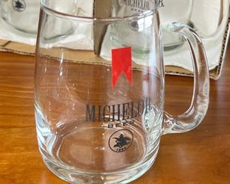 Michelob Set of 4 Glass Beer Mugs 	222204	5x5x5