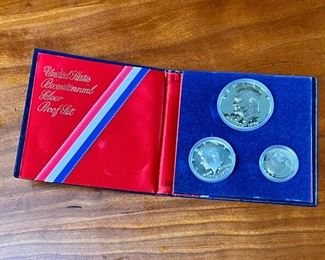 3 coin 1776-1976 United States Bicentennial Silver Uncirculated Coin Set	331350