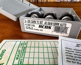 RCBS 22115 Carbide Die Reloading Set, .40 S&W/10MM auto	333321	1.75x4.5x5.875in