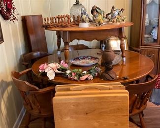 Round table with 6 chairs, bird collection (some are Andrea by Sadek), round coffee table, vintage wooden TV tray set