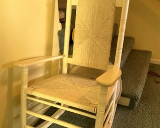 White rocking chair - excellent condition - Vintage