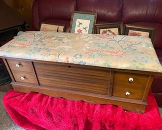Lane cedar chest