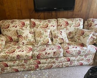 Sofa (matches love seat)