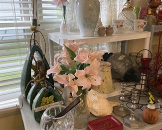 Lamp set in green on left + more lamps & decor