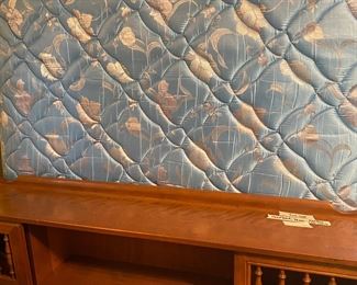 Full bed, mattress, box springs & headboard